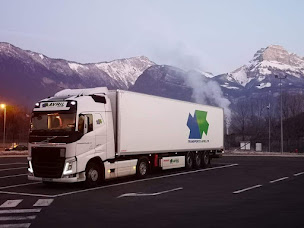 Photo n°10 de Transports Avril - Bordeaux et alentours à Saint-Magne-de-Castillon (Société de transport routier)