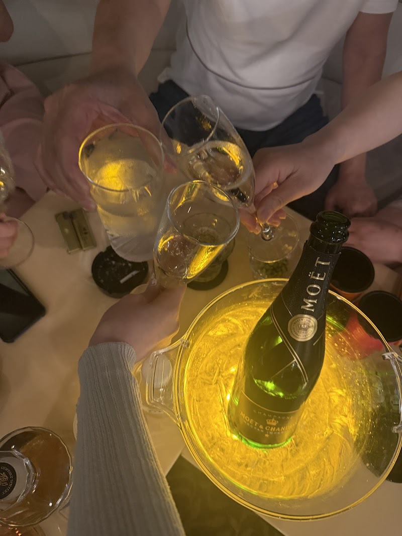 上野湯島チャイナパブ club 四季