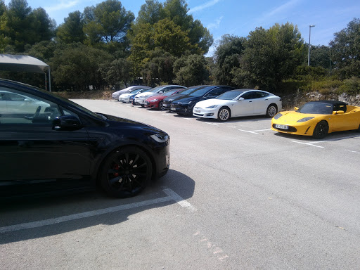 Tesla Service - Aix-en-Provence - Thumbnail