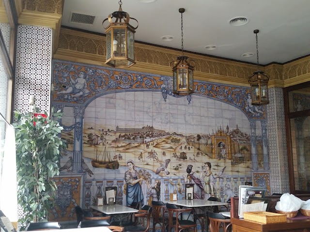 Porte de la Macarena