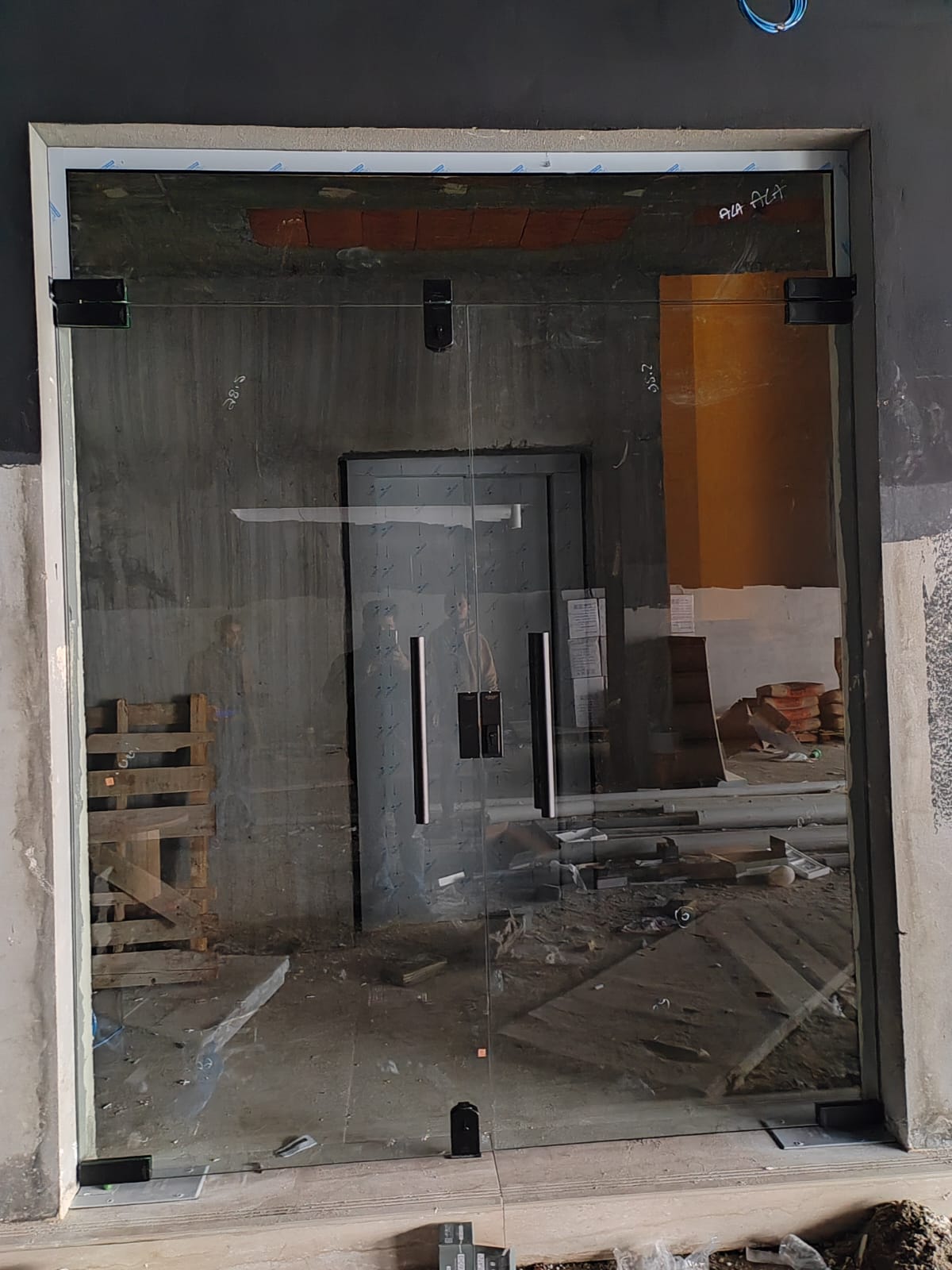 مصنع نوفه شديد مصيلح الرشيدي للزجاج والالمونيوم - صورة 4