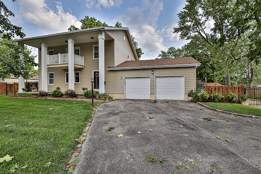 Felicia Davis Harris - Realtor, Your Home Team, RE/MAX Heritage - Thumbnail