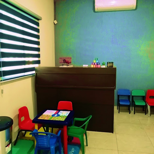 Pediatra. Dr Maximiliano Torres Zavala