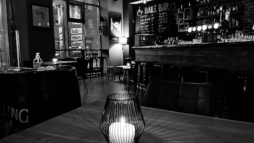 Baile Bar - Visual