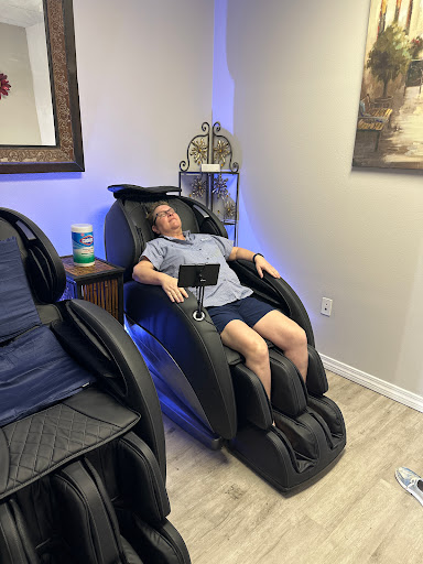 Lash,Wax & Relax
