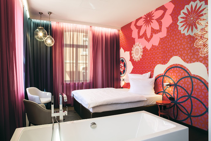 Hotel & Restaurant heyligenstaedt by null