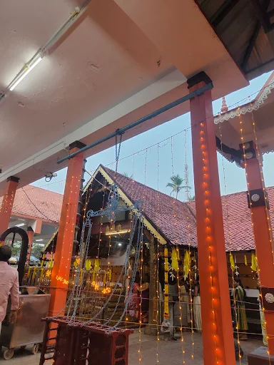 Malayinkeezhu Sree Krishna Swamy Temple Entrance
