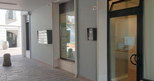 Agenzia Immobiliare Ruioch Di Dott.Ssa Roseano Roberta