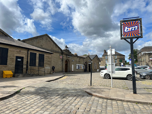 Glossop - Visual