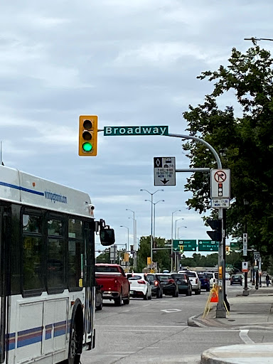 Southbound Main at Broadway (Union Station) - Thumbnail