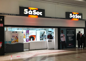 Photo n°2 de Pressing 5àsec Montigny les Cormeilles Carrefour à Montigny-lès-Cormeilles (Blanchisserie)