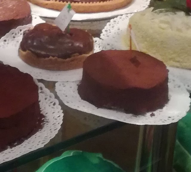 Pasticceria Fugazza Di Origgi Gianpiero