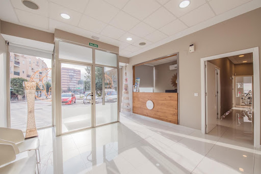 Clínica Dental Bibiana García - Clínica Dental en Algeciras - Thumbnail
