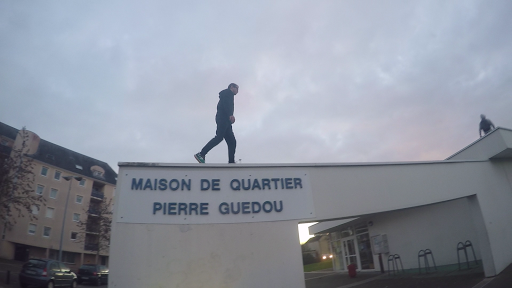 La maison de quartier Pierre-Guédou - Thumbnail