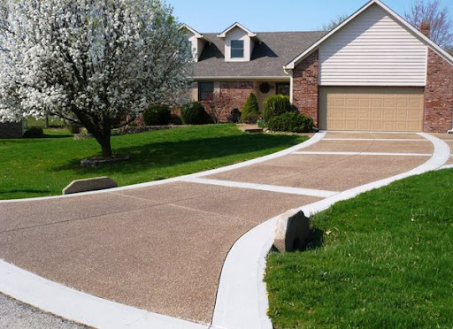 Driveway Decor - Visual