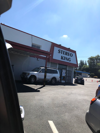 Stereo King Gresham - Visual