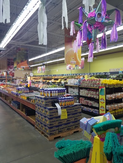 Gigante International Food Market