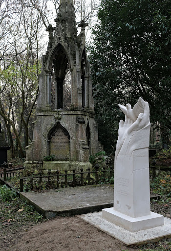 Barnardo's Children's memorial - Thumbnail