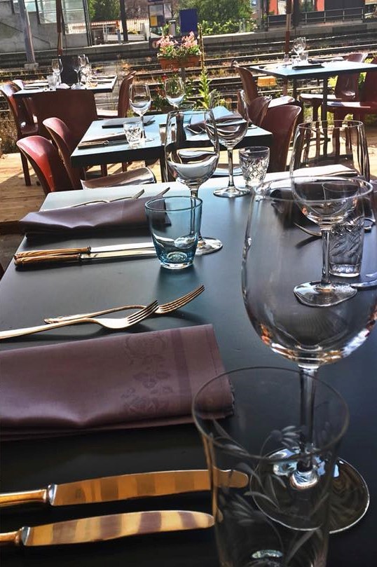Perron bar & restaurant