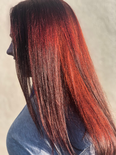 Bombshell - Boutique Salon - Thumbnail