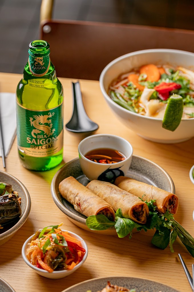 Discover the top restaurants in Peckham, London, offering a culinary journey through diverse flavours. From sustainable and delicious options to Vietnamese street food and bold Thai cuisine, explore the vibrant dining scene of Peckham. Don't miss out on the best places to eat in this bustling neighbourhood.