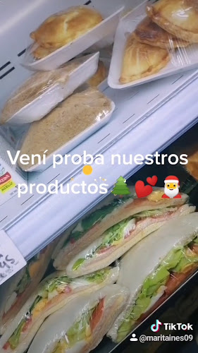 Opiniones de Panadería y Confitería La Nueva Roma en Juan Lacaze - Panadería