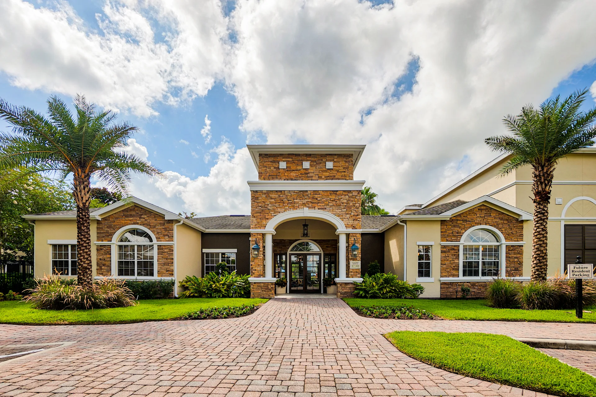 The Estates at Heathbrook