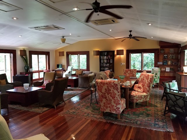 Silky Oaks Lodge