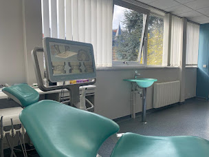 Photo n°3 de Dr Cambier Yves - Orthodontie enfants et adultes - Orthodontie invisible à Dieppe (Orthodontiste)