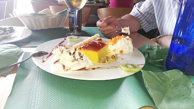 Photos of Restaurante Pizzer&iacute;a Atrac&oacute;n Express