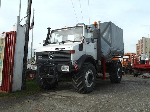 ΑΡΝΑΚΗΣ UNIMOG - ΑΡΝΑΚΗ ΚΥΡΙΑΚΟΥ ΥΙΟΙ ΟΕ - ARNAKIS KIRIAKOS SONS, Author: Costas Krallis