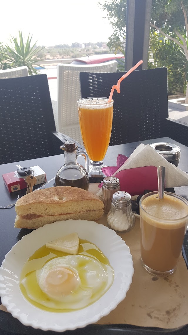 Cafe Paris