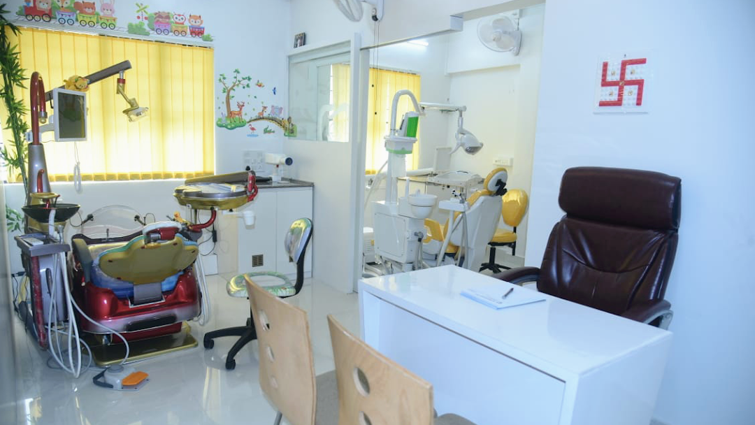 Aesthetic Dental Implantology - Dental Departures