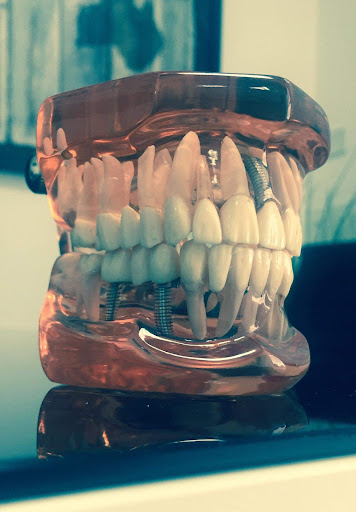Studio dentistico dott.ssa Silvia Macari - Thumbnail