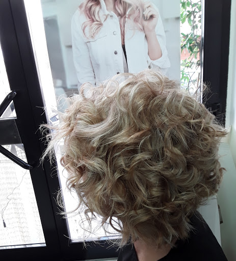 Perri Silvana - Visual
