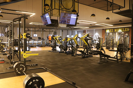 GOLDS GYM PREMIUM , Jalandhar Heights