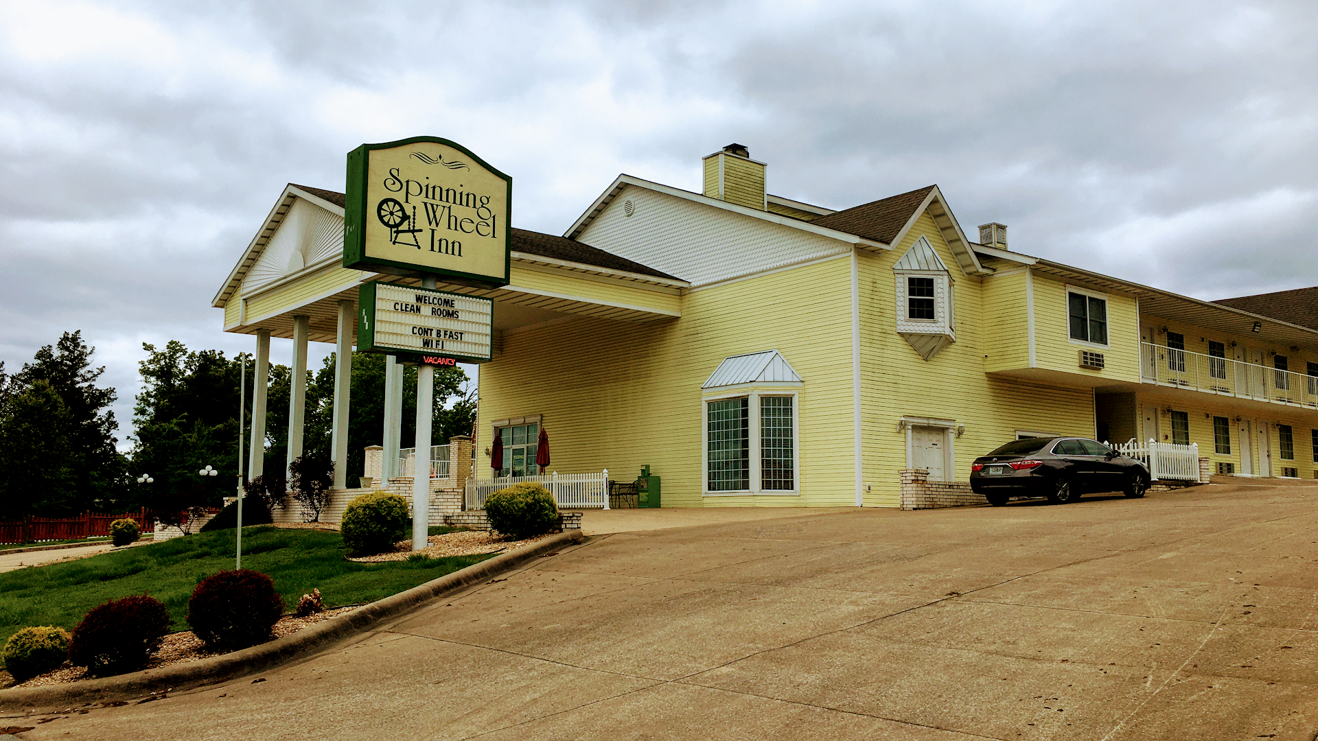 Spinning Wheel Inn