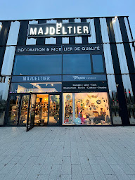 Photo n°1 de MAJDELTIER à Neuville-en-Ferrain (Magasin de canapés)