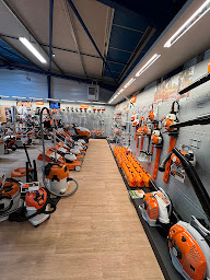 Photo n°19 de Tardy Motoculture à Châteaubernard (Atelier de réparation de tracteurs)