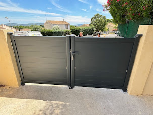 Photo n°1 de Style Menuiseries Isolation à Mudaison (Magasin de stores et de rideaux)