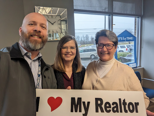 Mary Wallace, Your Realtor For Every Season - Thumbnail