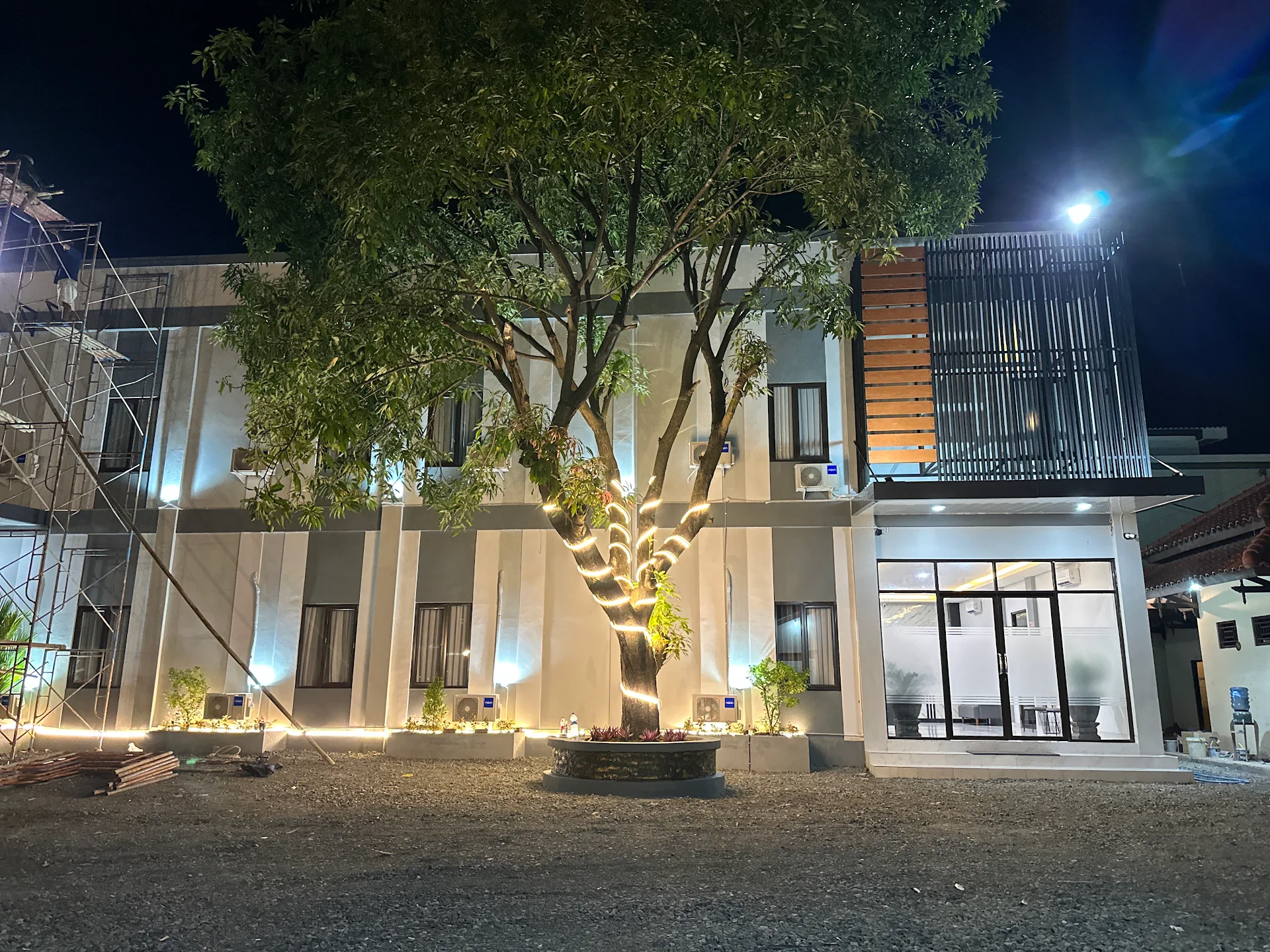 HANIA HOMESTAY SLAWI