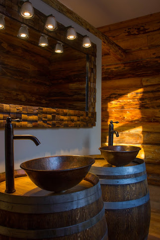 Ridgeback Lodge Inc. by null