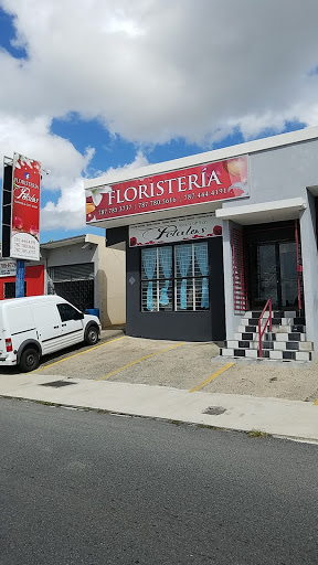 Floristería Petalos, Flowers & Gift Shop