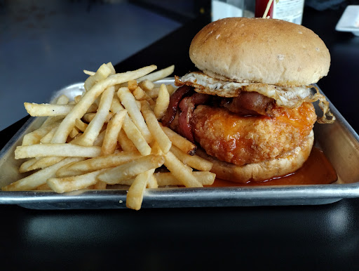 Bud's American Pub - Thumbnail