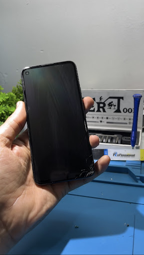 Pixel Smartphone Original screen available. post image