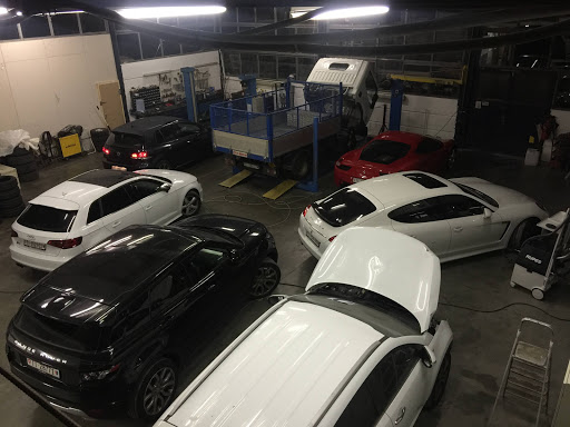 Universal Car SA - Visual