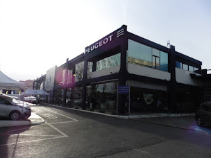 Photo n°21 de Peugeot by Trujas Créteil à Créteil (Vendeur de voitures d'occasion)