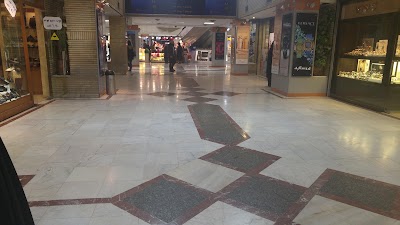 Photos of Golestan Commercial Center