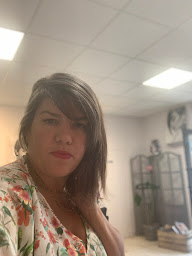 Photo n°10 de Les Jardins De La Beaute à Mirebeau (Salon de coiffure)